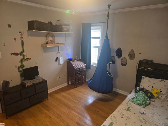 23805 Cushing Avenue, Eastpointe, MI 48026