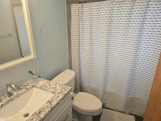 23805 Cushing Avenue, Eastpointe, MI 48026