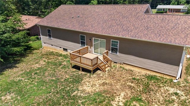 4218 Farlow Drive, Greensboro, NC 27406