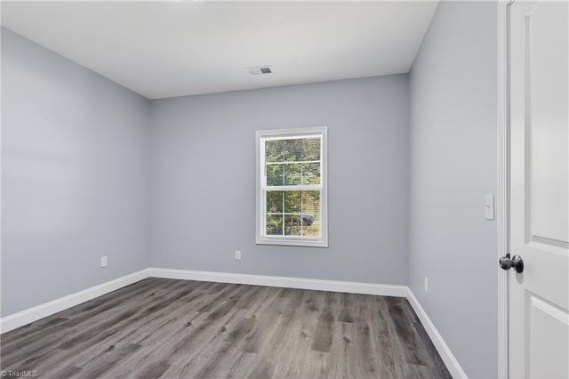 4218 Farlow Drive, Greensboro, NC 27406
