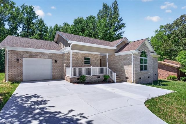 4218 Farlow Drive, Greensboro, NC 27406