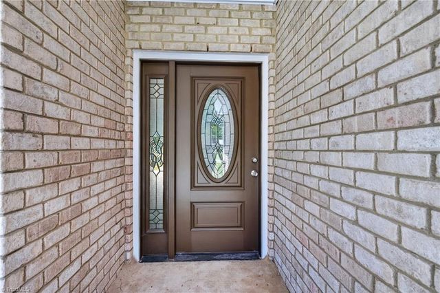 4218 Farlow Drive, Greensboro, NC 27406