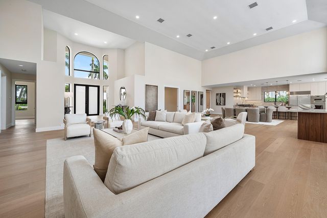 4484 Bocaire Boulevard, Boca Raton, FL 33487