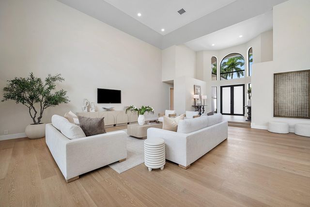4484 Bocaire Boulevard, Boca Raton, FL 33487