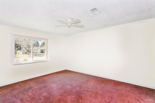 4560 Shadesview Dr, Pensacola, FL 32504