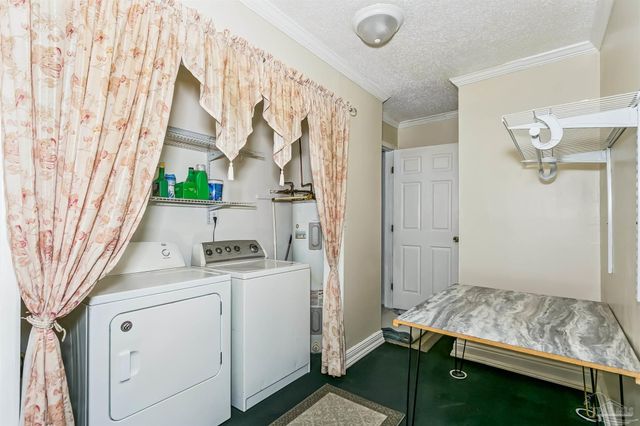 4560 Shadesview Dr, Pensacola, FL 32504