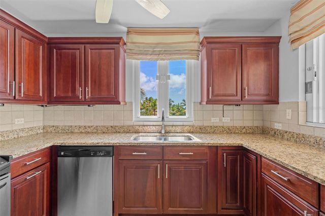 100 OCEAN DRIVE 134, Humacao, PR 00791