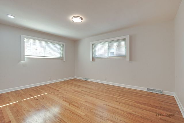 5251 Greenleaf Street, Skokie, IL 60077