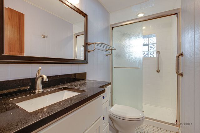 5251 Greenleaf Street, Skokie, IL 60077