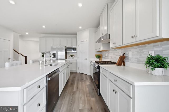 7534 DECLAN RD, Laurel, MD 20723