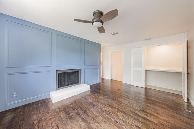 6215 Portal Drive, Houston, TX 77096