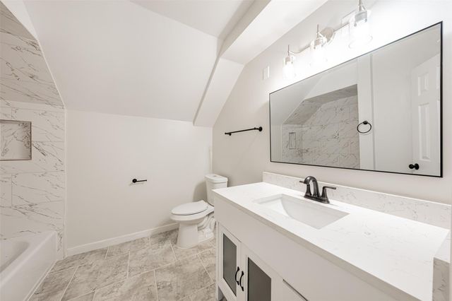 6215 Portal Drive, Houston, TX 77096