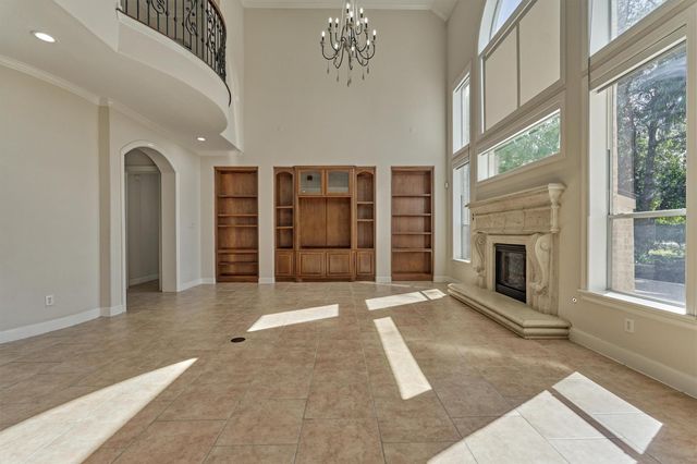 23 Player Oaks Place, The Woodlands, TX 77382