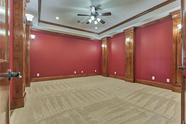 23 Player Oaks Place, The Woodlands, TX 77382