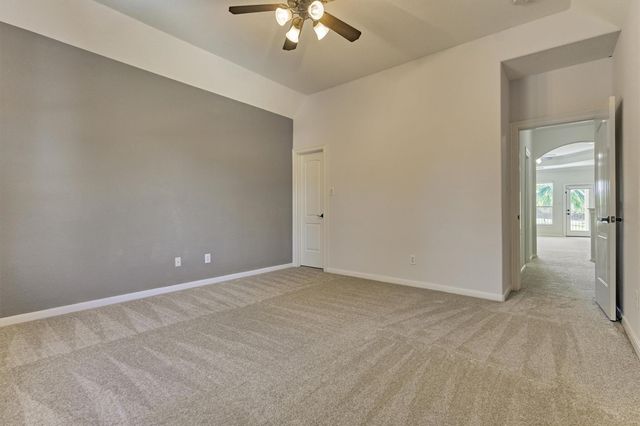 23 Player Oaks Place, The Woodlands, TX 77382