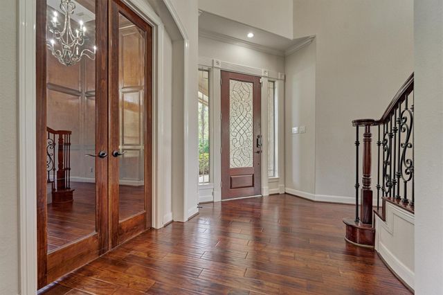 23 Player Oaks Place, The Woodlands, TX 77382