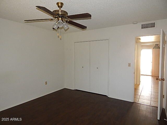 10569 W COGGINS Drive, Sun City, AZ 85351