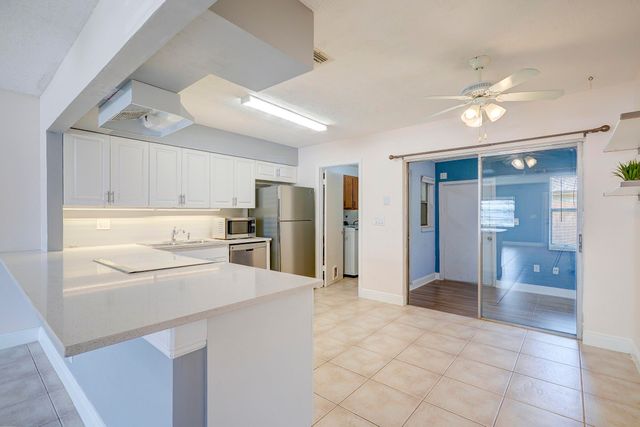 3929 Kenas Street, Palm Beach Gardens, FL 33403