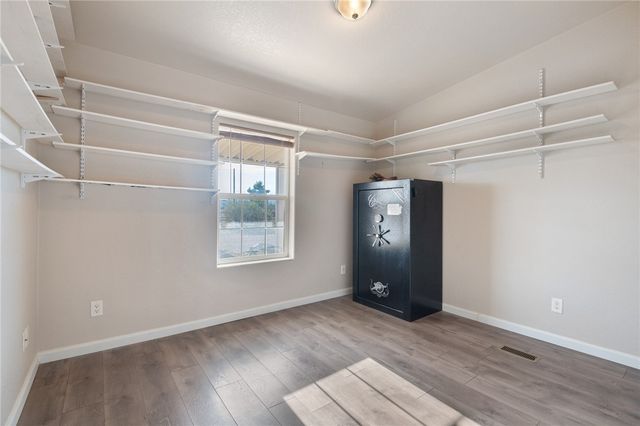 3676 N Santa Maria Road, Golden Valley, AZ 86413