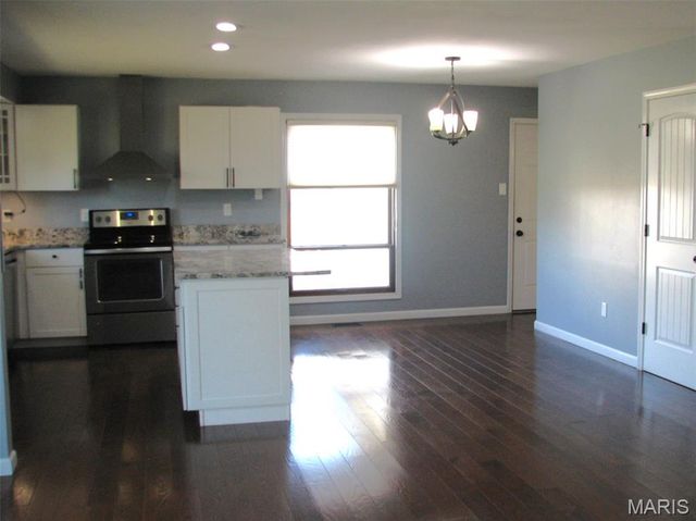 1225 Traverton Drive, Chesterfield, MO 63017