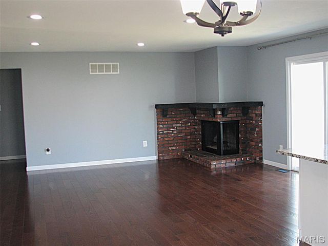 1225 Traverton Drive, Chesterfield, MO 63017