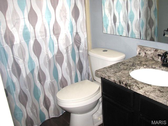 1225 Traverton Drive, Chesterfield, MO 63017