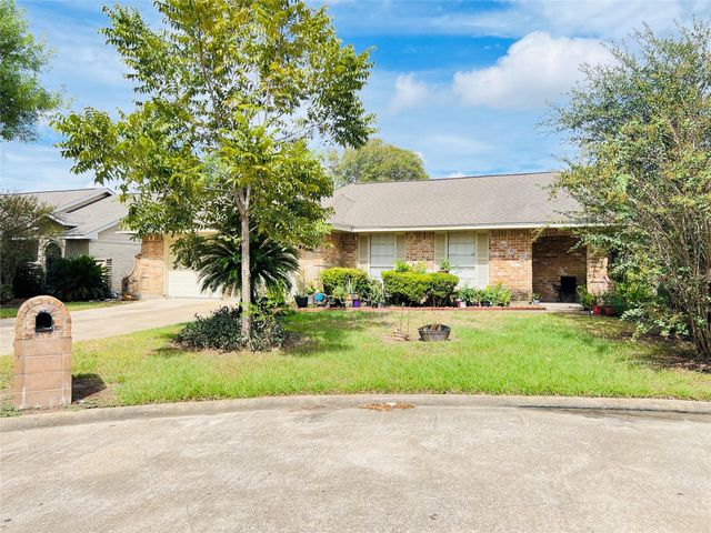 7706 Sawmill Trail, Houston, TX 77040