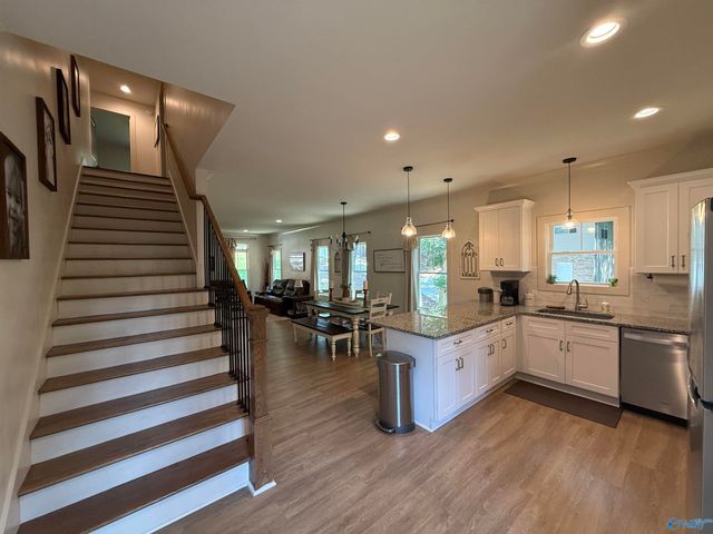 3606 Briarwood Lane, Guntersville, AL 35976