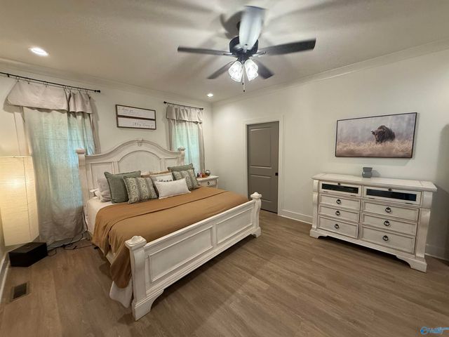 3606 Briarwood Lane, Guntersville, AL 35976