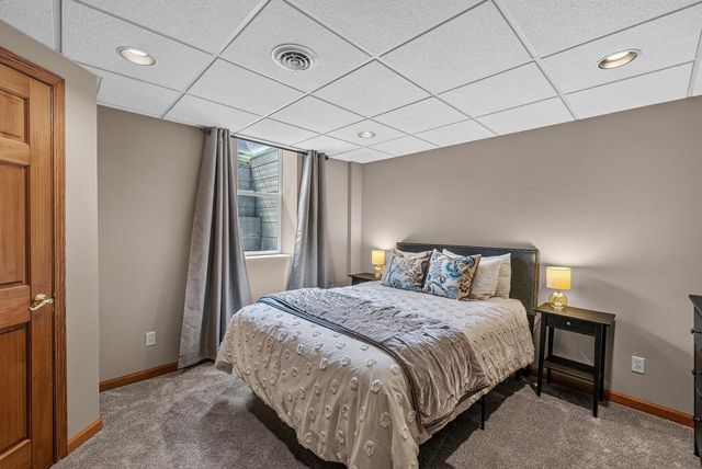 13830 W Linfield DRIVE, New Berlin, WI 53151