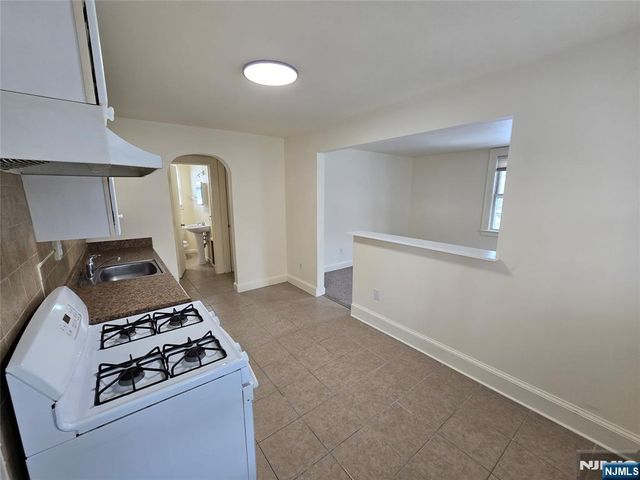 440 Monroe Street 3, Carlstadt, NJ 07072