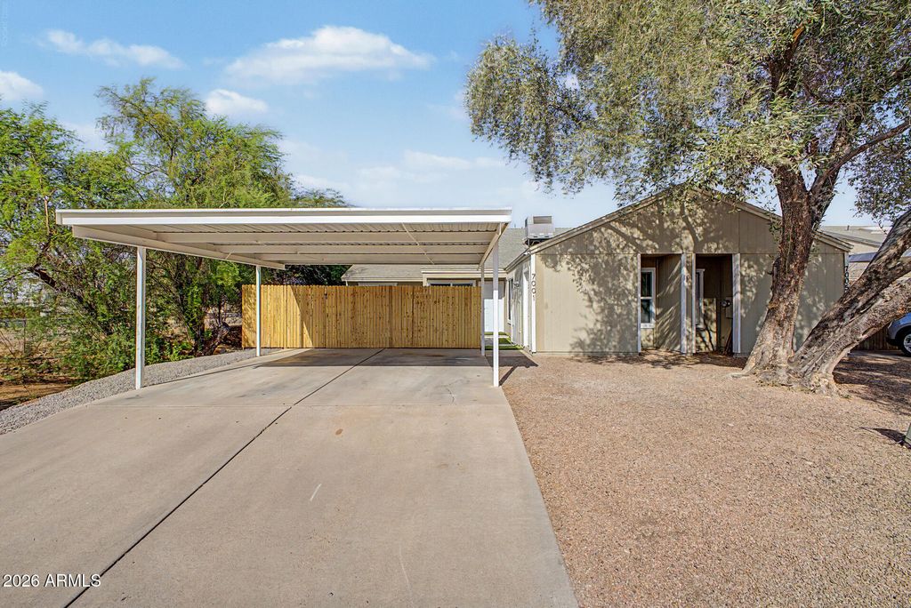 7001 S 41ST Street, Phoenix, AZ 85042