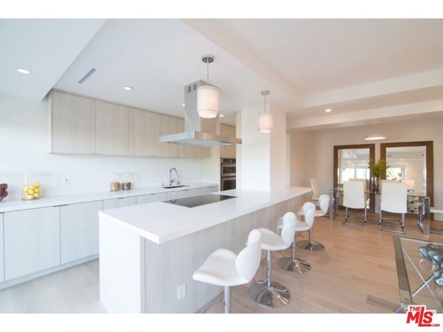838 N Doheny Drive 302, West Hollywood, CA 90069