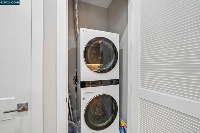 600 Hartz Ave 114, Danville, CA 94526