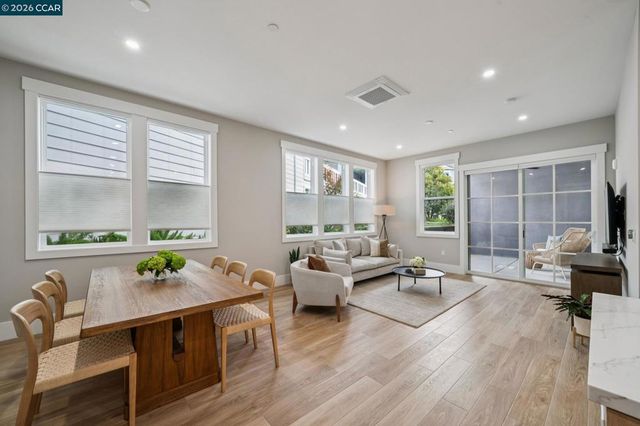 600 Hartz Ave 114, Danville, CA 94526