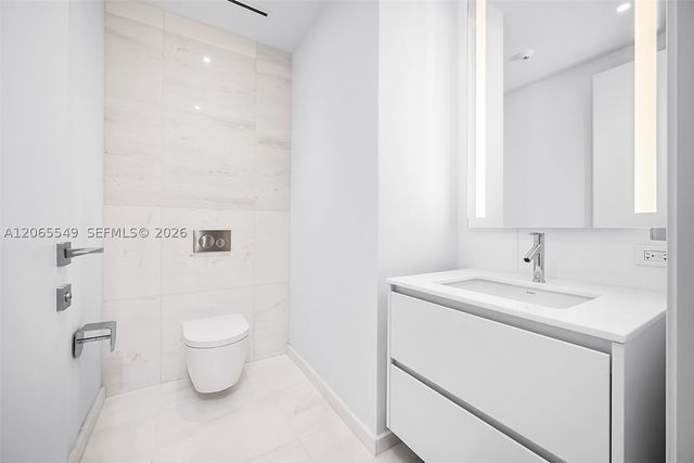 300 Biscayne Blvd Way 2309, Miami, FL 33131
