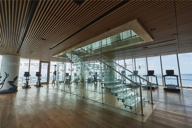 300 Biscayne Blvd Way 2309, Miami, FL 33131