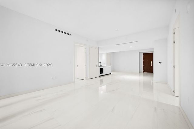 300 Biscayne Blvd Way 2309, Miami, FL 33131