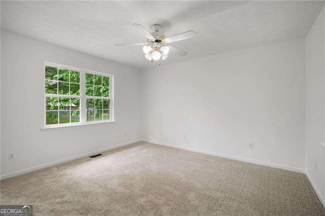 119 Hunt Drive NE, Calhoun, GA 30701