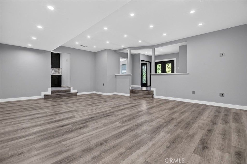 8055 Natick Ave, Panorama City, CA 91402 — photo 5