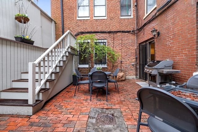 150 Chandler St 1, Boston, MA 02116