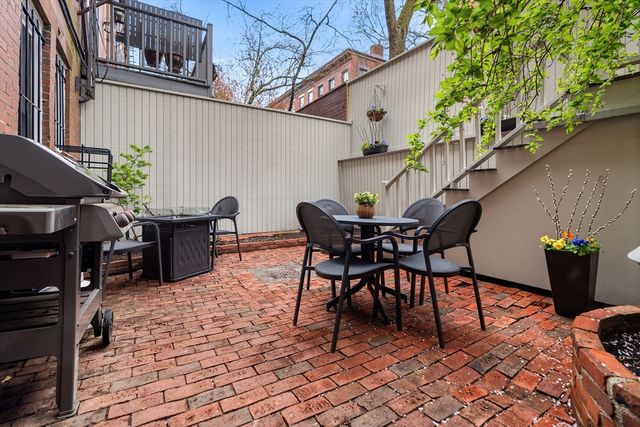 150 Chandler St 1, Boston, MA 02116