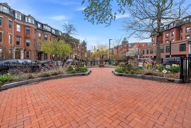 150 Chandler St 1, Boston, MA 02116