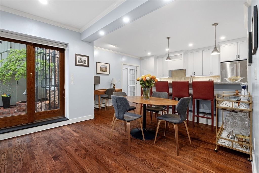 150 Chandler St 1, Boston, MA 02116