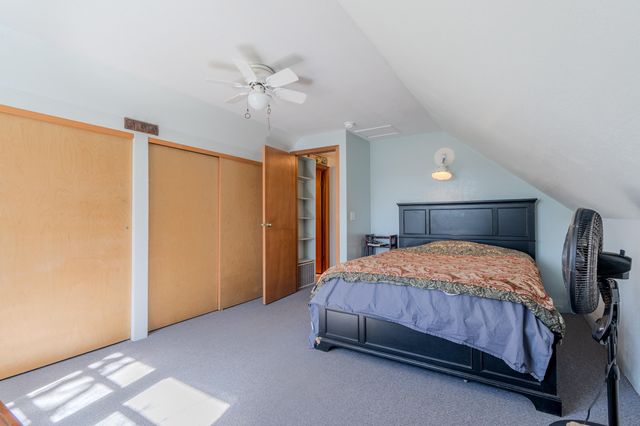 127 Lodge Road, Trail, OR 97541