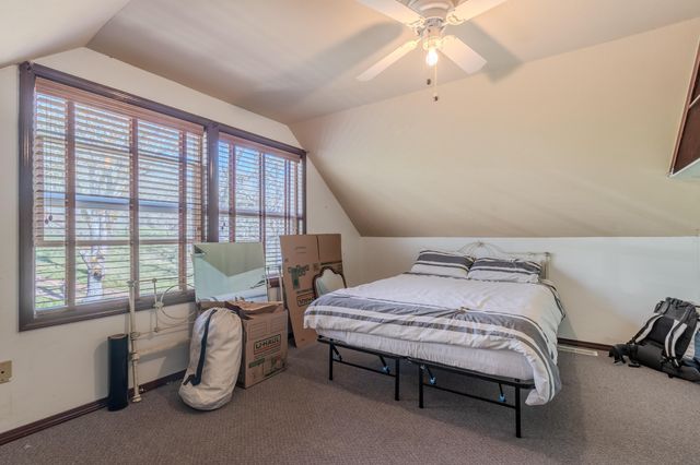 127 Lodge Road, Trail, OR 97541