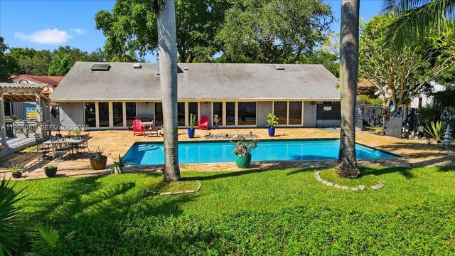 960 Bayberry Point Dr, Plantation, FL 33324