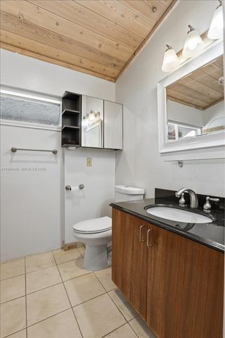 960 Bayberry Point Dr, Plantation, FL 33324