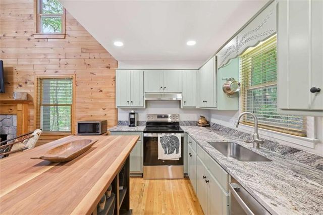 361 Magnolia Drive, Sautee Nacoochee, GA 30571
