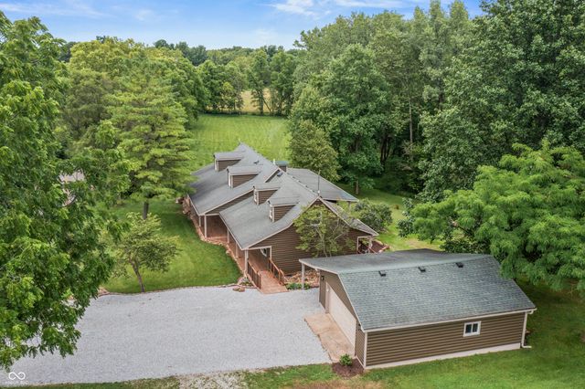 4122 N 500 E, Shelbyville, IN 46176